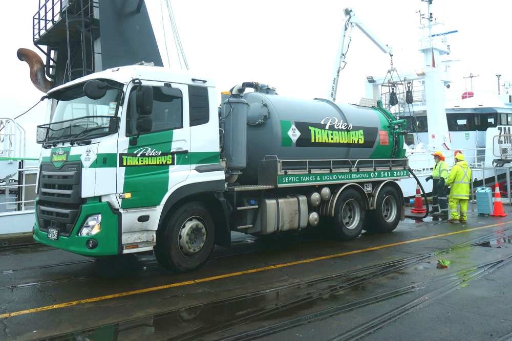 Marine Septic and Bilge Removal by Petes Takeaways.